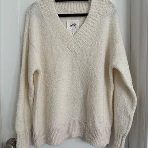 Aerie Women's Soft Cream V-Neck Sweater size small brand new